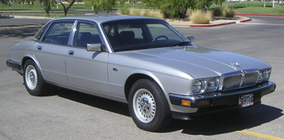 Jaguar XJ40