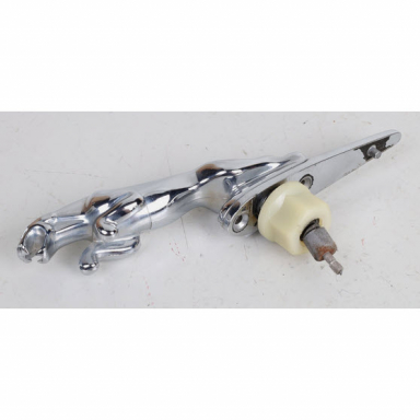 USED LEAPING JAGUAR LEAPER HOOD ORNAMENT EMBLEM, SPRING LOADED  HNA6350BD