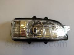 TURN SIGNAL LENS IN DOOR MIRROR RIGHT SIDE  C2C37091