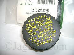 BRAKE FLUID RESERVOIR CAP  C2S13235