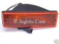 TURN SIGNAL LAMP ASSEMBLY, FRONT RIGHT  DBC11668
