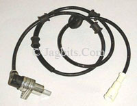 USED ABS WHEEL SPEED SENSOR, FRONT LEFT  DBC1557