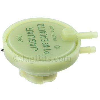 VACUUM DUMP VALVE FOR VACUUM ADVANCE AND CRUISE CONTROL SYSTEMS  EAC4070