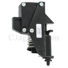 USED ELECTRONIC ACTUATOR LATCH FOR FUEL FILLER RELEASE LID  HJA3093BE