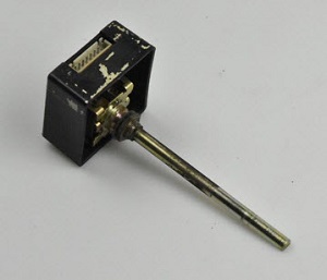 USED FAN SPEED SWITCH RIGHT SIDE HAS 8-PIN CONNECTOR  JLM1161