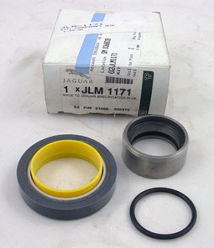 CRANKSHAFT FRONT OIL SEAL KIT, WITH NEW DISTANCE PIECE  JLM1171