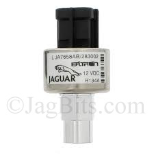 AC PRESSURE SWITCH  LJA7658AB