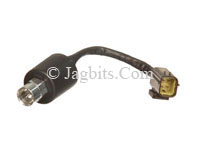 TRINARY PRESSURE SWITCH FOR AIR CONDITIONING SYSTEM  LNA7657AB