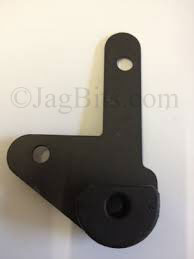 REAR MUFFLER MOUNT PASSENGER SIDE  NNG6792AA