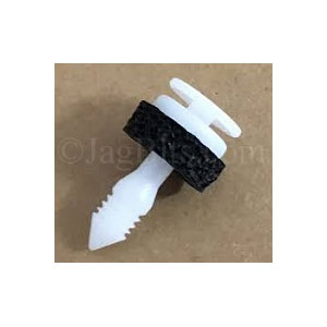 FASTENER MALE CLIP FOR FRONT DOOR INTERIOR TRIM PANEL  XR819630