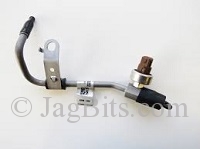 POWER STEERING FEED PIPE WITH SENSOR  XR846252